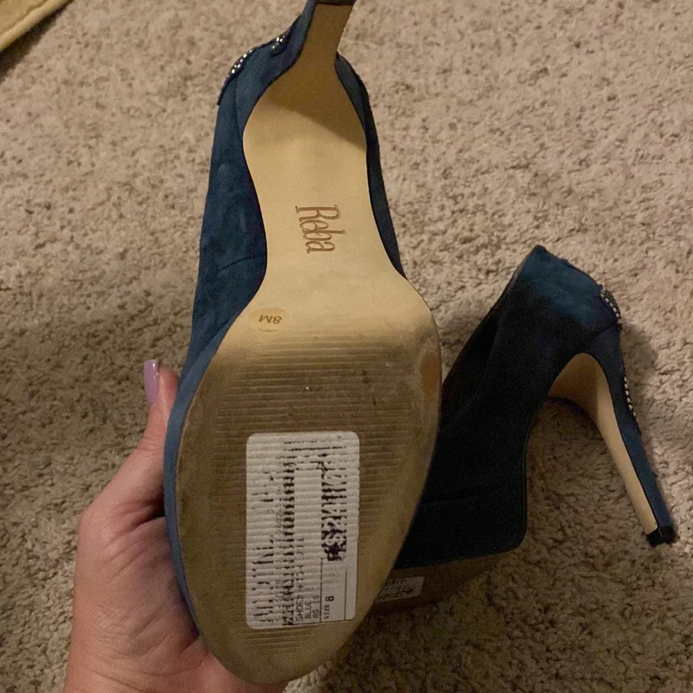 Blue suede Reba heels - Picture 8 of 11